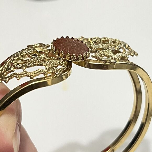 Vintage Metal Gold Filigree Clasp Bracelet with shimmer brown stone - Picture 2 of 5